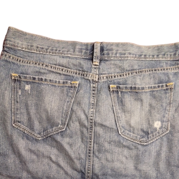 Old Navy Denim Skirt - Picture 4 of 5